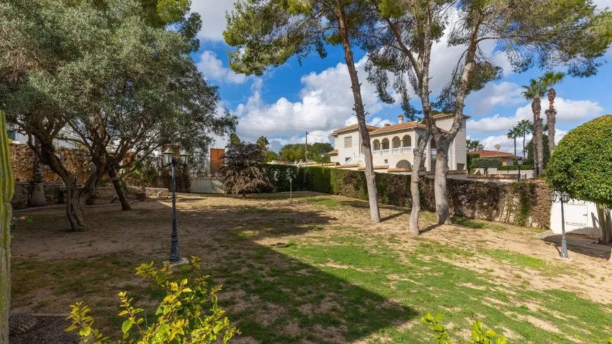 Villa de 5 chambres à Campoamor, Spain No. 661 № 9