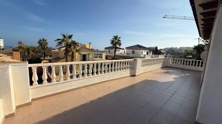 House de 3 chambres à Torrevieja, Spain No. 670 № 18