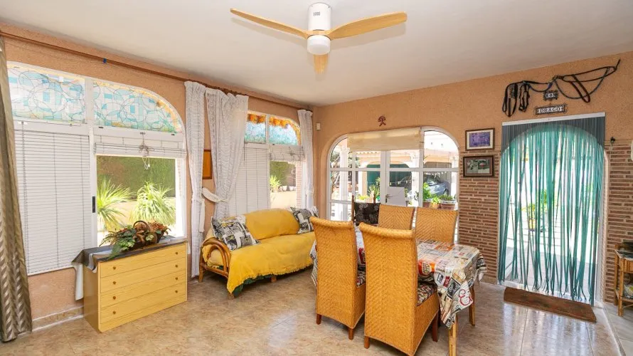 Villa de 158m² à Cabo Roig, Espagne No. 710 № 11