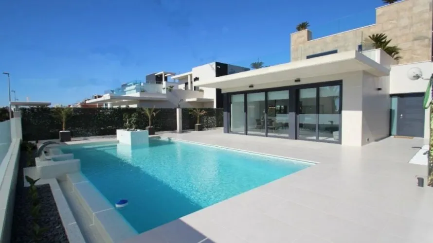 Villa de 197m² à La Zenia, Spain No. 437 № 21