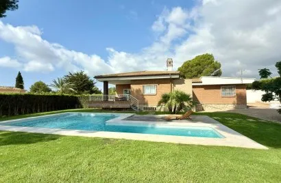 Villa de 3 chambres à La Nucia, Spain No. 429