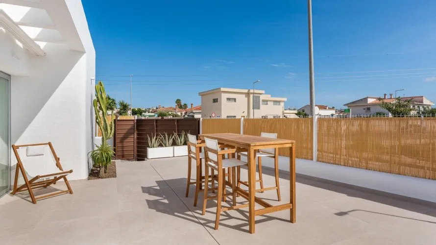 Villa de 3 chambres à Los Alcazares, Spain No. 694 № 3