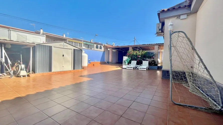 Villa de 3 chambres à Torrevieja, Spain No. 692 № 14