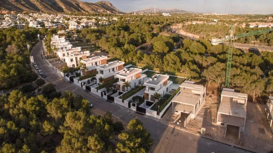Villa de 3 chambres à Finestrat, Spain No. 513 № 26