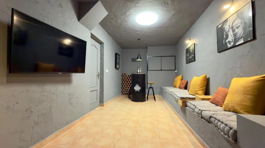 Villa de 500m² à Altea, Espagne No. 706 № 4