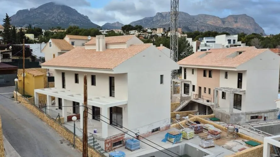 House de 3 chambres à La Nucia, Espagne No. 705 № 18
