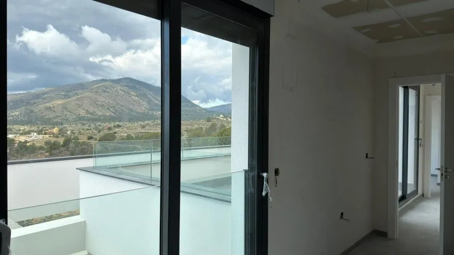 Villa de 3 chambres à Finestrat, Spain No. 671 № 24