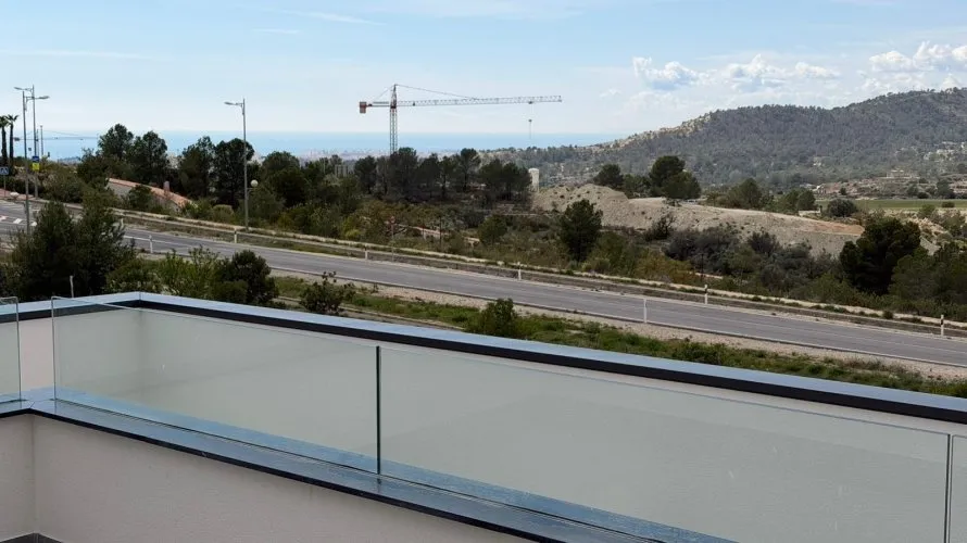 Villa de 3 chambres à Finestrat, Spain No. 671 № 2