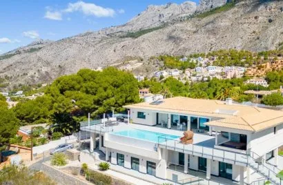 Villa de 5 chambres à Zona Altea Hills, Espagne No. 703