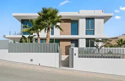 Villa de 4 chambres à Benidorm, Spain No. 696
