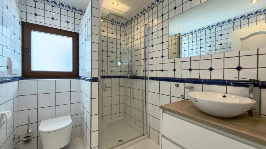 Villa de 500m² à Altea, Espagne No. 706 № 11
