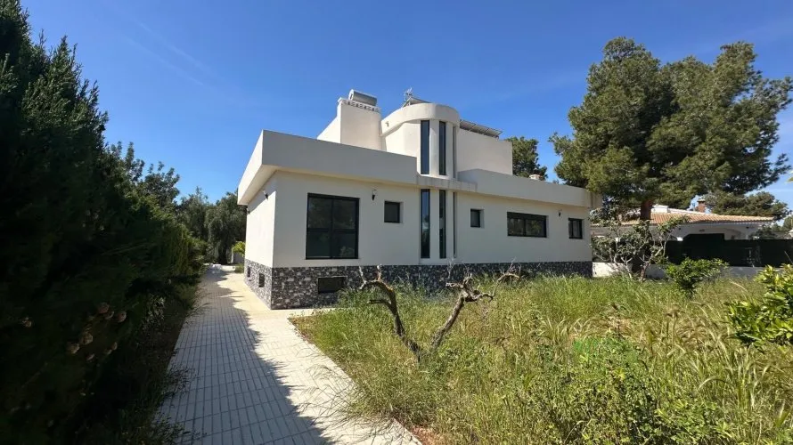 Villa de 5 chambres à San Vicente del Raspeig, Espagne No. 686 № 27