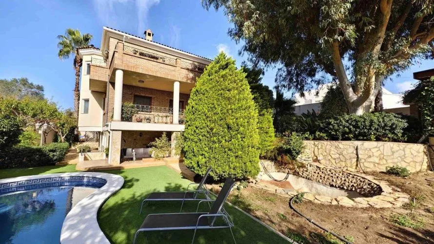 Villa de 5 chambres à Ciudad Quesada, Espagne No. 405 № 8