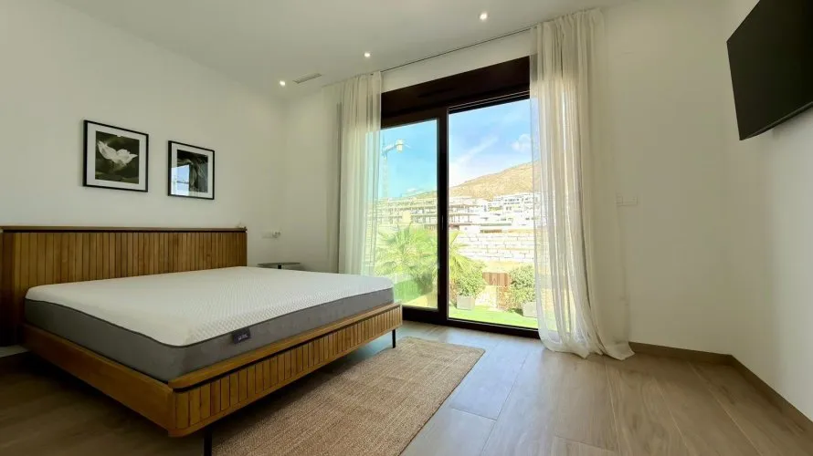 Villa de 5 chambres à Finestrat, Spain No. 667 № 15