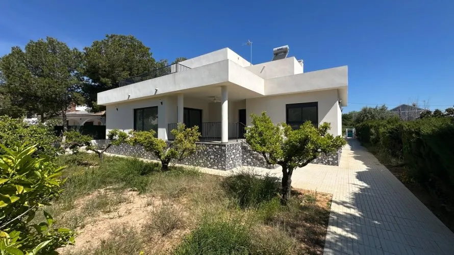 Villa de 5 chambres à San Vicente del Raspeig, Espagne No. 686 № 25
