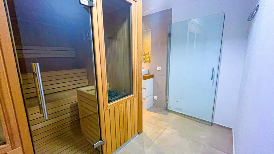 Villa de 5 chambres à La Zenia, Espagne No. 731 № 4