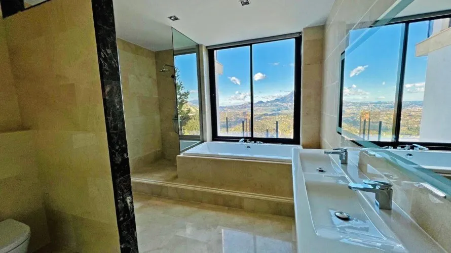 Villa de 4 chambres à Zona Altea Hills, Espagne No. 718 № 8