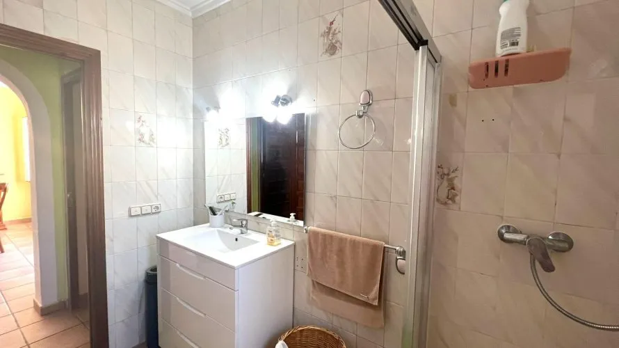 Villa de 236m² à Rojales, Espagne No. 723 № 7