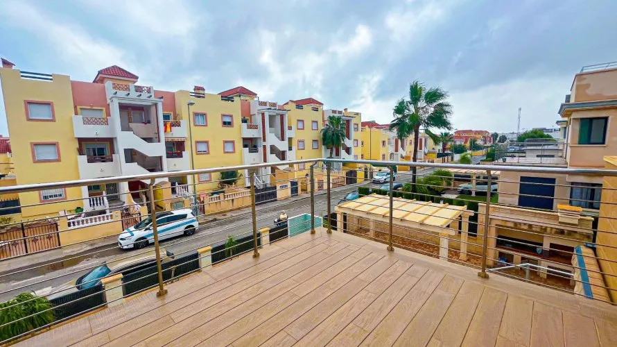 Villa de 5 chambres à La Zenia, Espagne No. 731 № 18