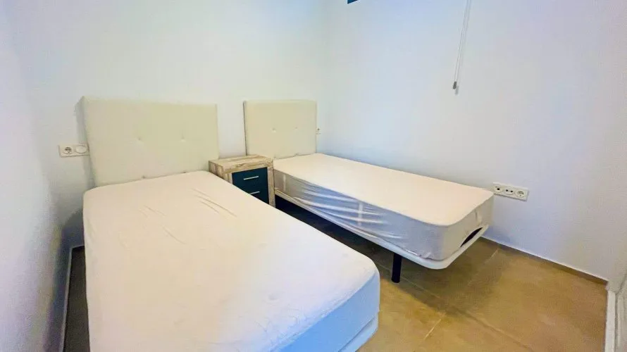 Villa de 5 chambres à La Zenia, Espagne No. 731 № 5
