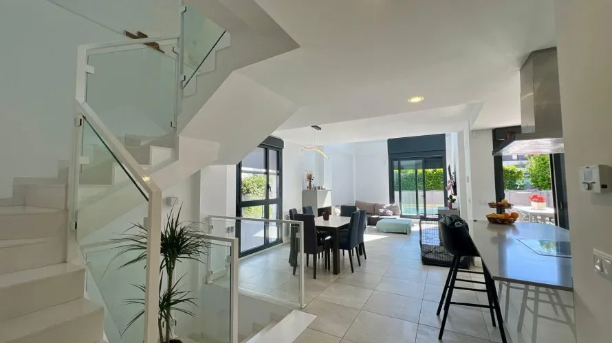 Villa de 3 chambres à Betera, Espagne No. 755 № 17
