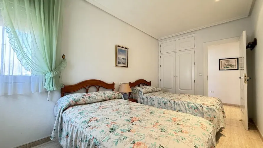 Villa de 4 chambres à La Manga del Mar Menor, Espagne No. 769 № 1