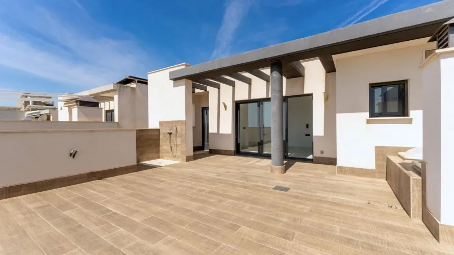 Villa de 210m² à San Miguel de Salinas, Espagne No. 790 № 11