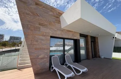 House de 324m² à Finestrat, Espagne No. 771