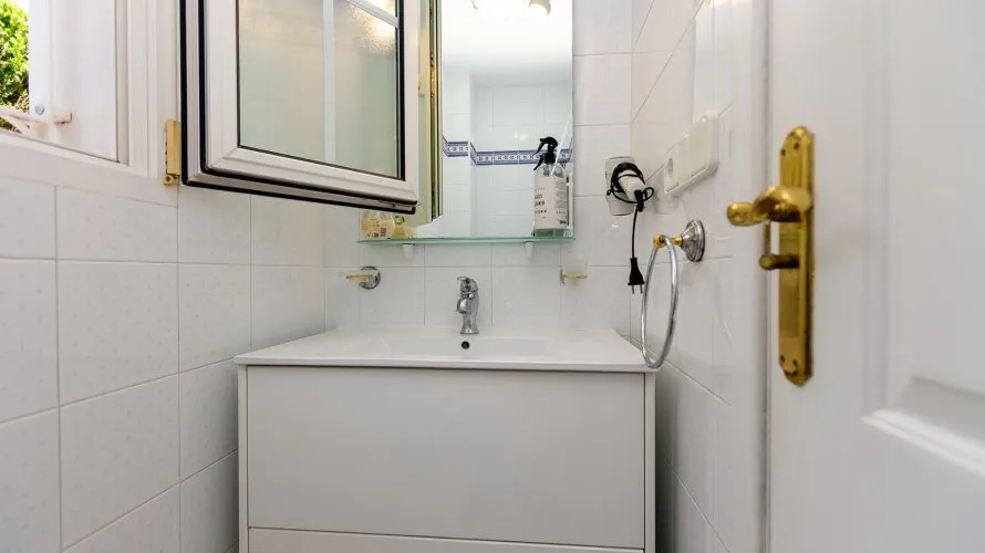 Villa de 194m² à Alicante, Espagne No. 763 № 8