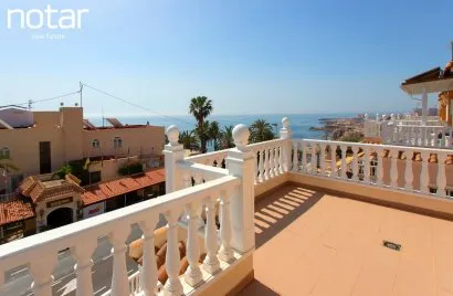 Villa de 180m² à Torrevieja, Espagne No. 786
