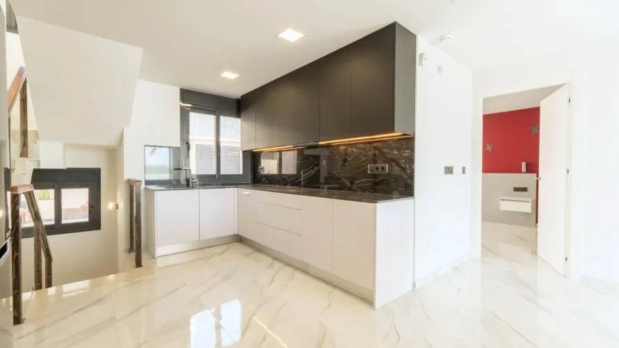 Villa de 210m² à San Miguel de Salinas, Espagne No. 790 № 23