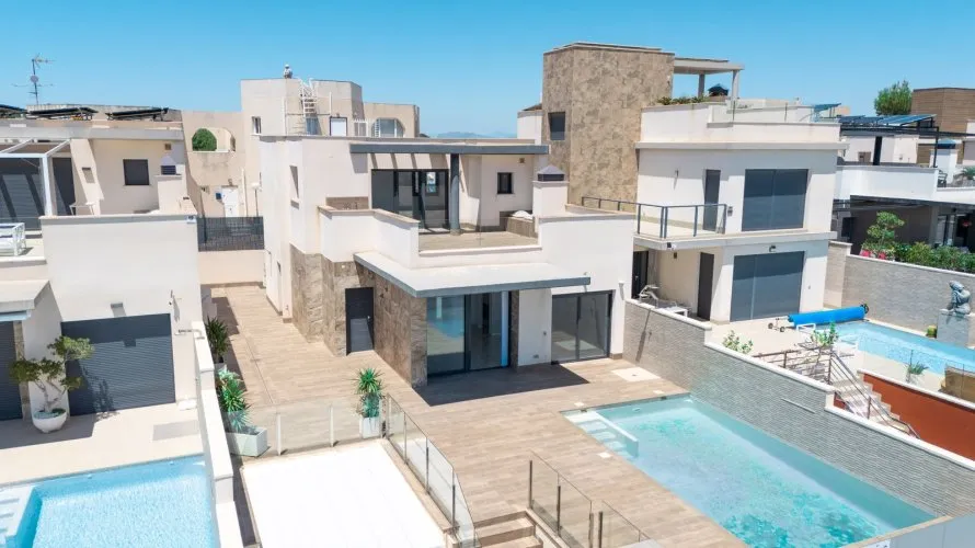 Villa de 210m² à San Miguel de Salinas, Espagne No. 790