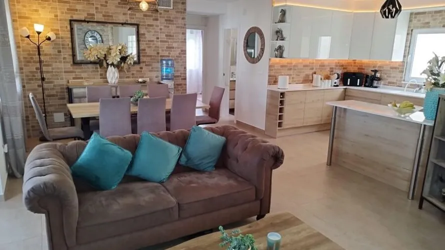 Villa de 186m² à Torrevieja, Espagne No. 848 № 12