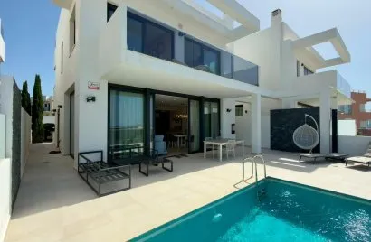Villa de 4 chambres à Calpe, Espagne No. 853