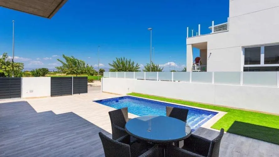 Villa de 3 chambres à Daya Nueva, Espagne No. 878 № 23
