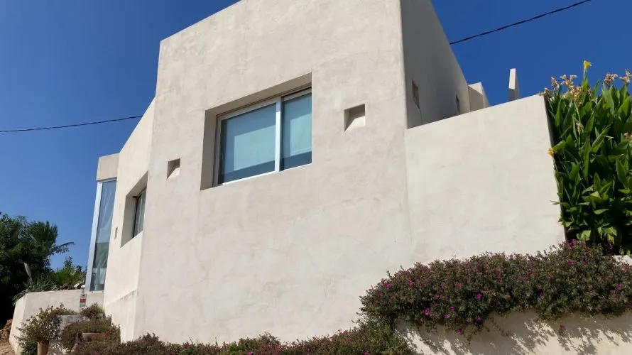 Villa de 180m² à Denia, Espagne No. 864 № 1
