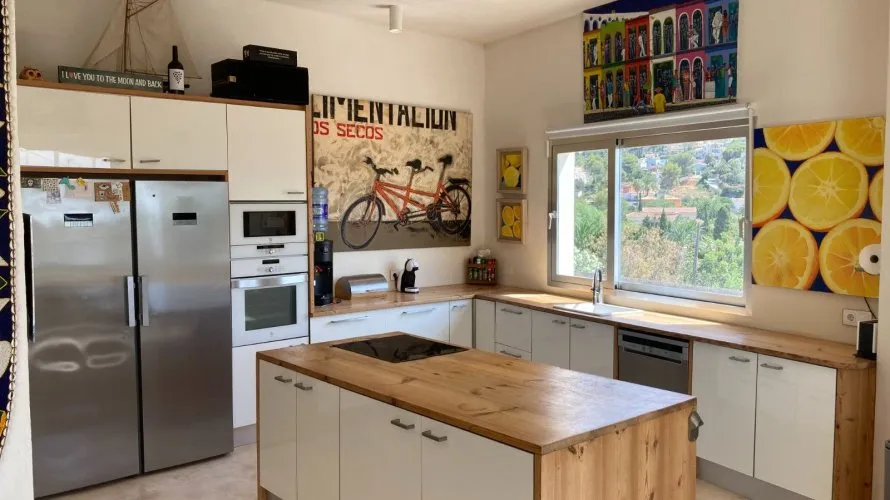 Villa de 180m² à Denia, Espagne No. 864 № 20
