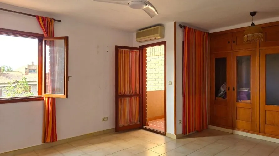 House de 4 chambres à San Juan, Espagne No. 886 № 3