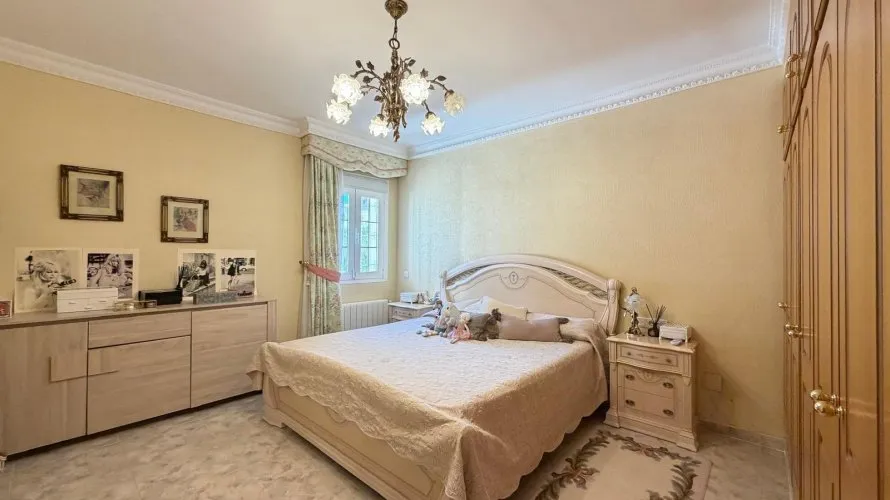 Вилла с 6 спальнями в Рохалес, Испания №834 № 7