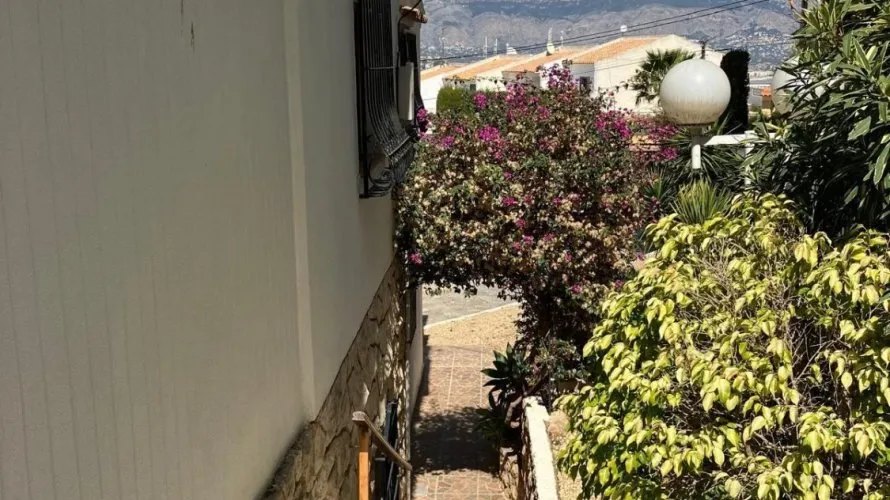 4 bedrooms villa for sale , Albir, Spain No. 566 № 7