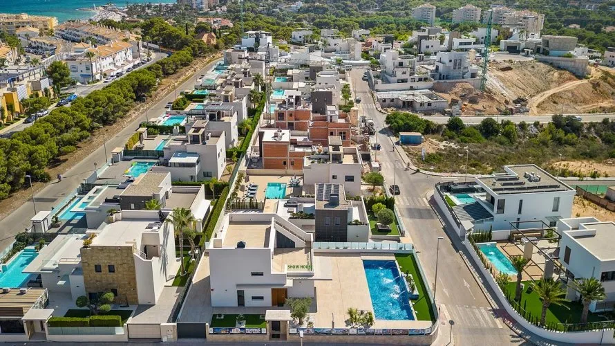 3 bedrooms villa for sale , Campoamor, Spain No. 573 № 3