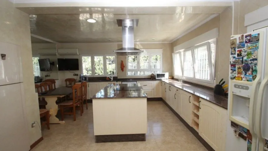 5 bedrooms villa for sale , Cabo Roig, Spain No. 554 № 16