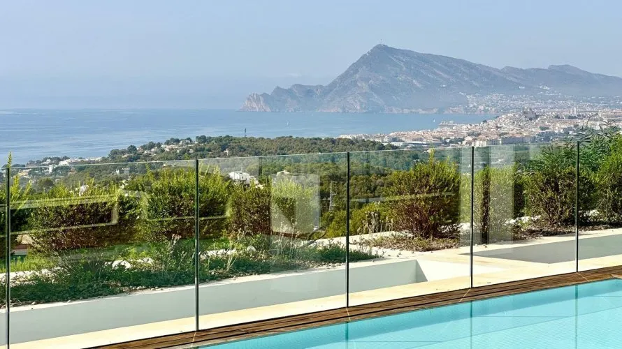 4 bedrooms villa for sale , Altea, Spain No. 567 № 19
