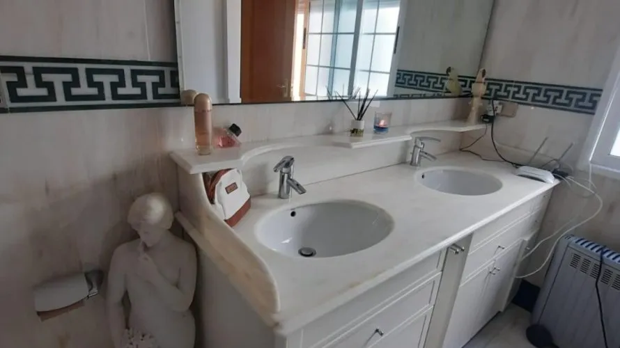 6 bedrooms house for sale , Cullera, Spain No. 541