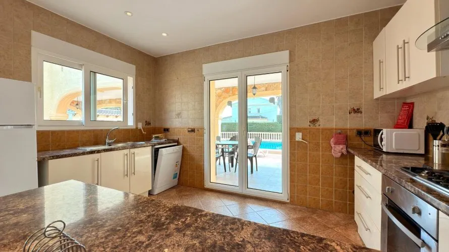 5 bedrooms villa for sale , Calpe, Spain No. 596 № 22