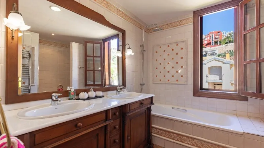 640m² house for sale , Cullera, Spain No. 539 № 3