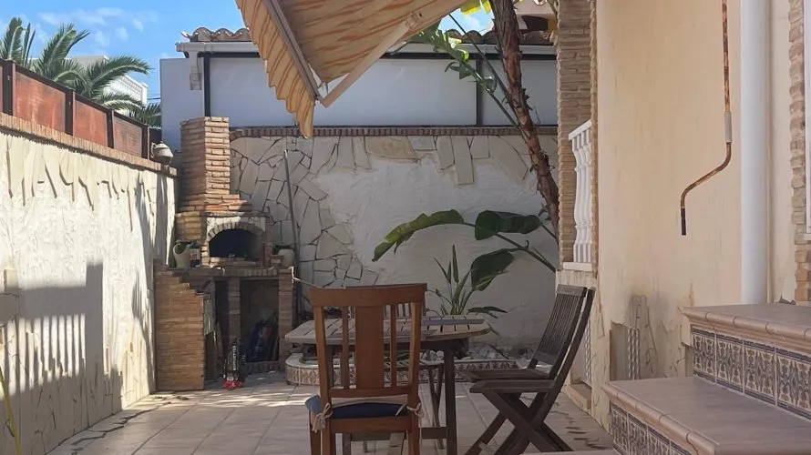 5 bedrooms house for sale , Torrevieja, Spain No. 630 № 3