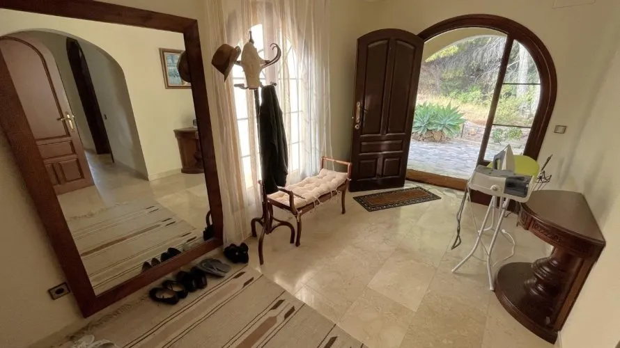 4 bedrooms villa for sale , Altea La Vella, Spain No. 538 № 9