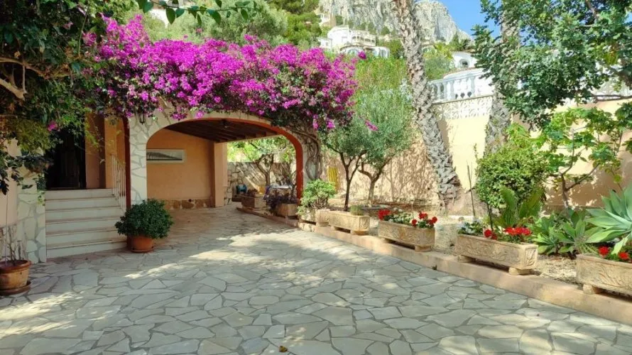 3 bedrooms villa for sale , Maryvilla, Spain No. 644 № 28