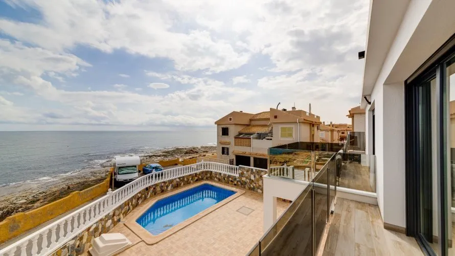 210m² villa for sale , Torrevieja, Spain No. 607 № 26